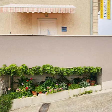 Apartment Mutogras