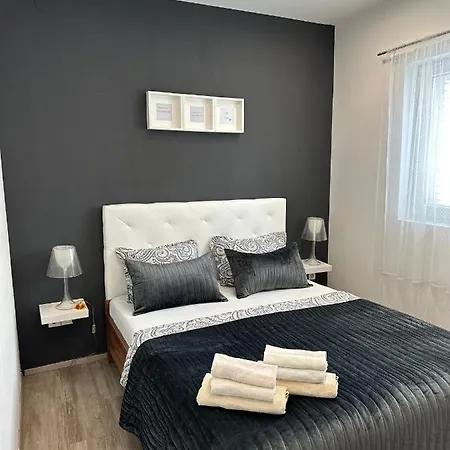 Apartment Mutogras