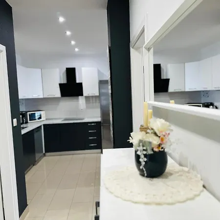 Apartment Mutogras