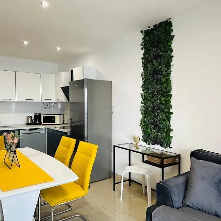 Apartment Mutogras